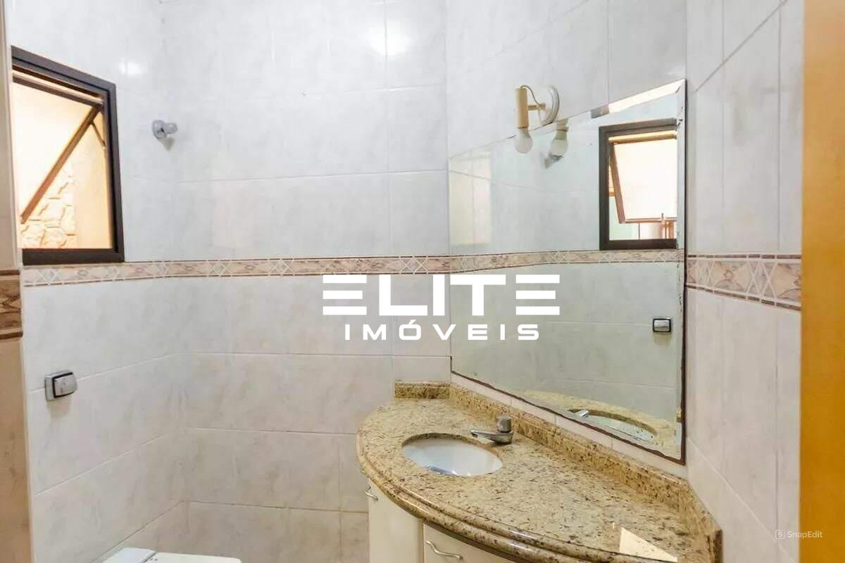 Sobrado à venda no Campestre: 