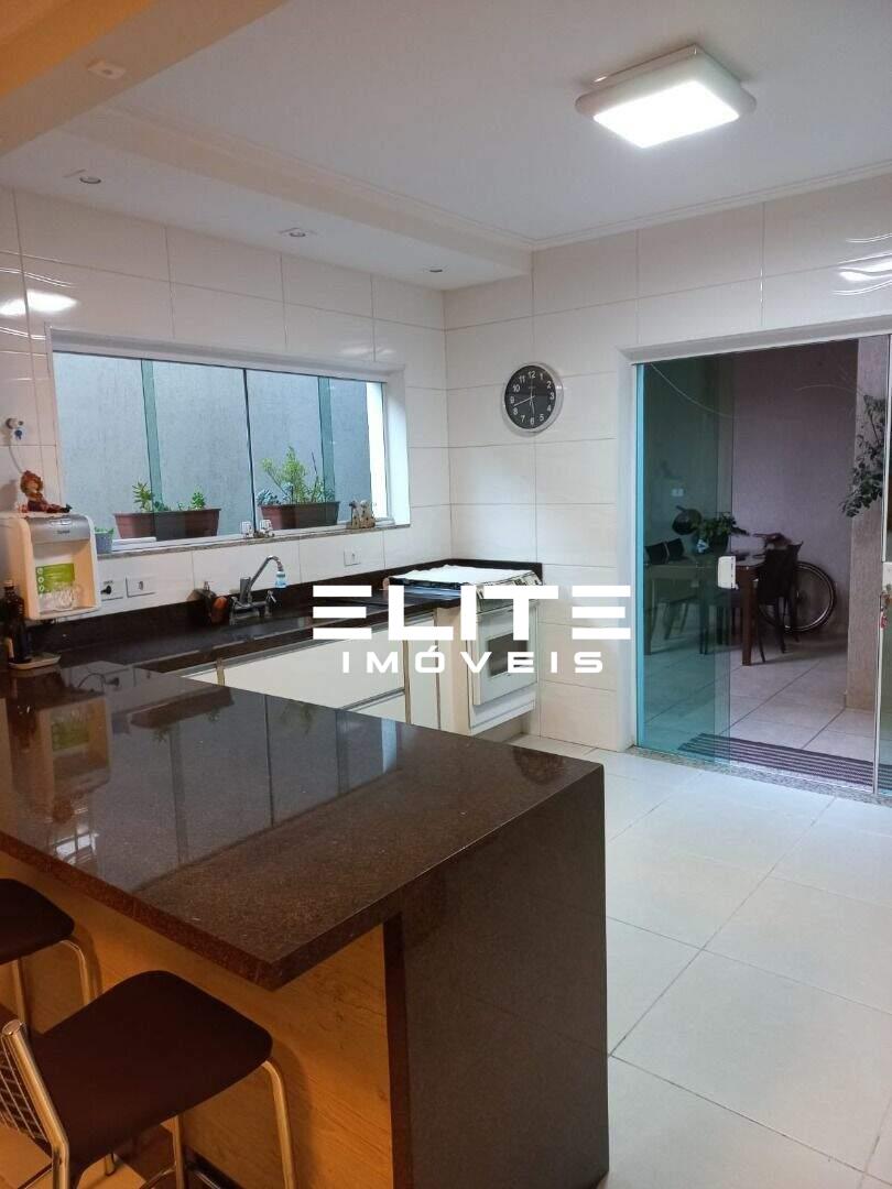 Sobrado à venda no Jardim Bela Vista: 