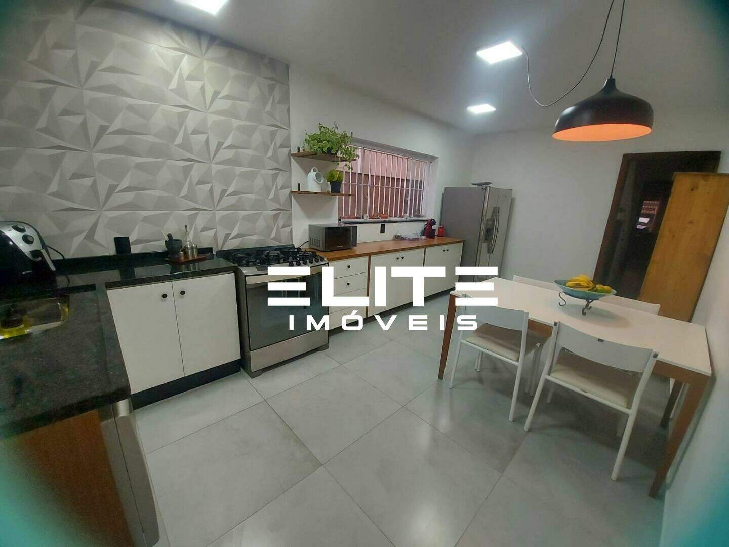 Sobrado à venda no Vila Alzira: 