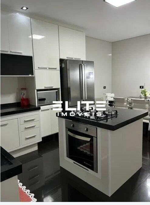 Sobrado à venda no Jardim Bom Pastor: 