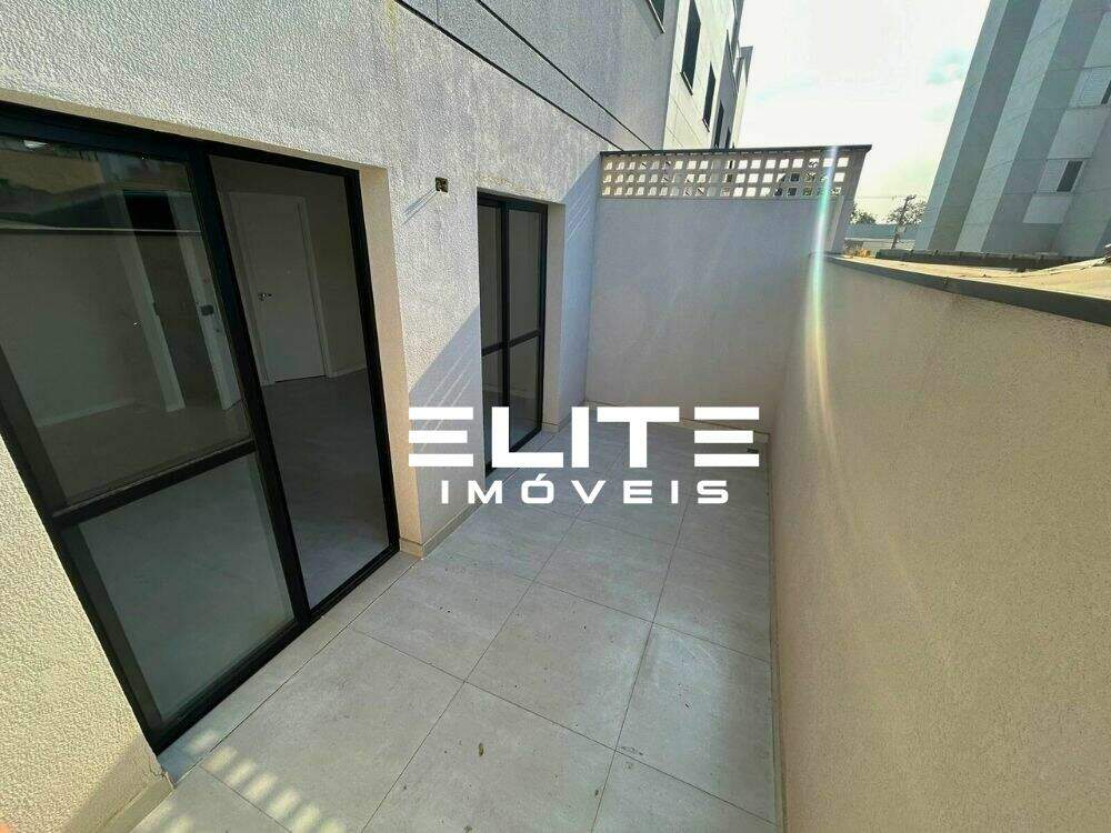 Sobrado à venda no Parque Industriário: 