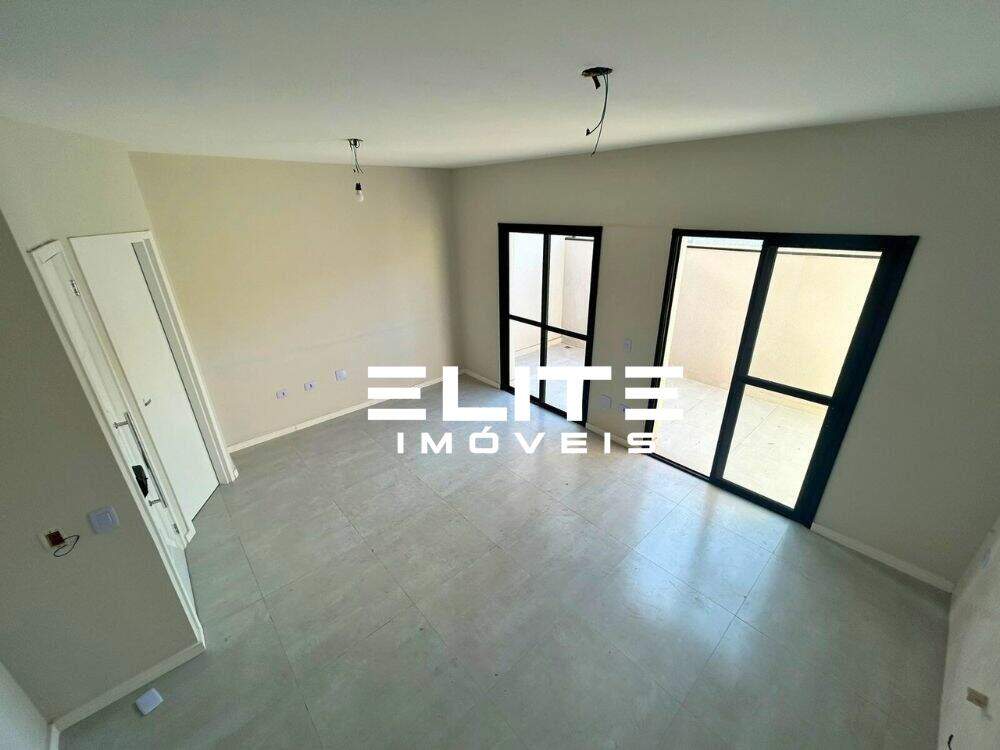 Sobrado à venda no Parque Industriário: 