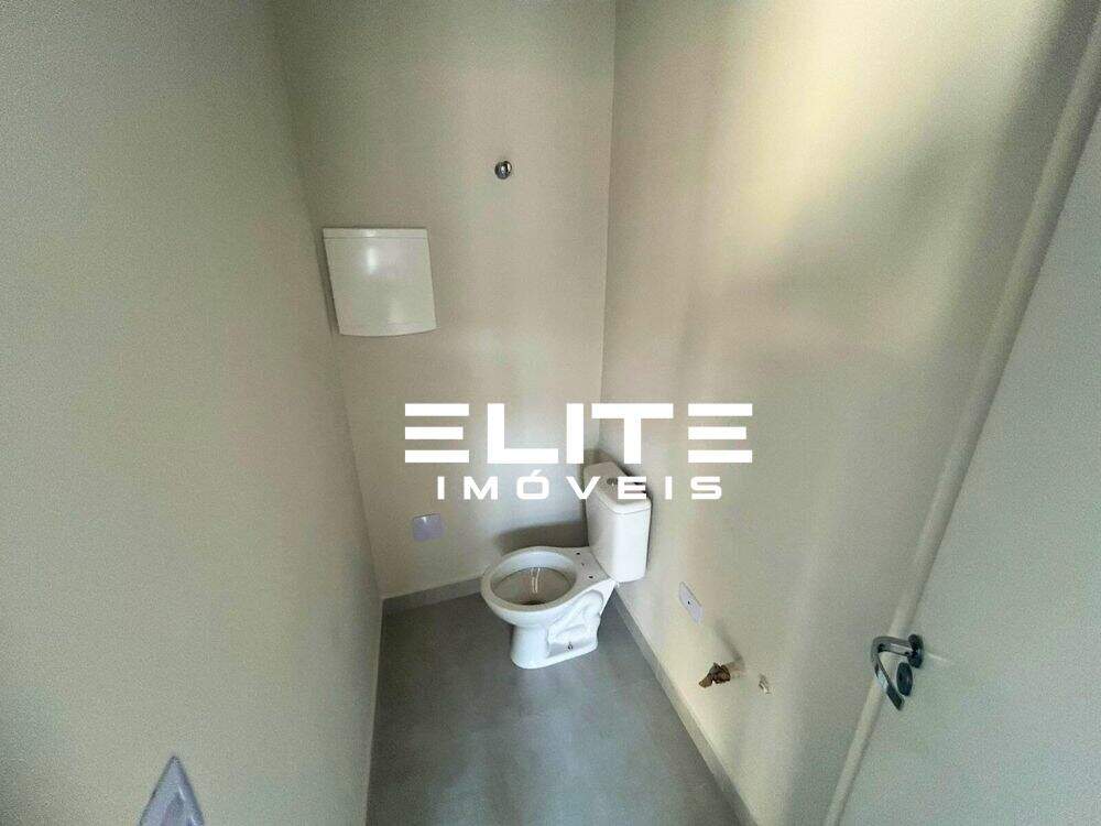 Sobrado à venda no Parque Industriário: 