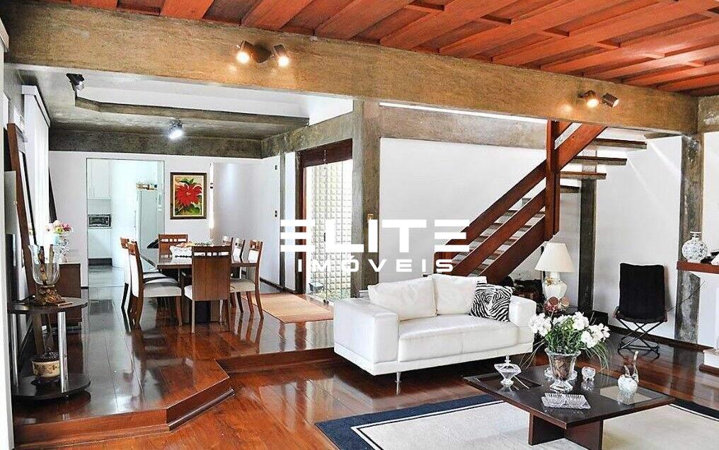 Sobrado à venda no Vila Gilda: 