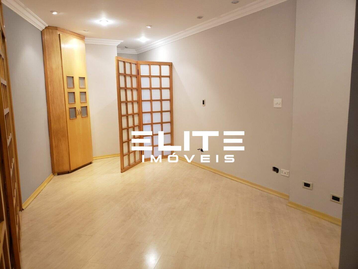 Sobrado à venda no Vila Scarpelli: 