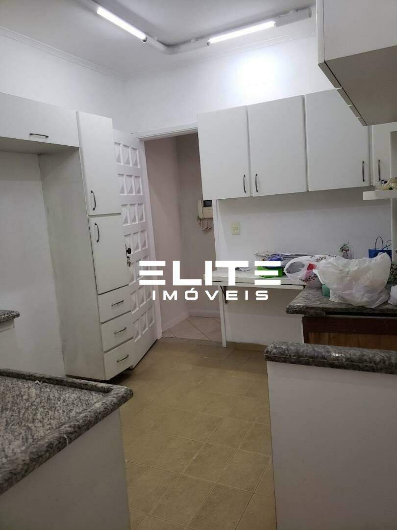 Sobrado à venda no Vila Scarpelli: 