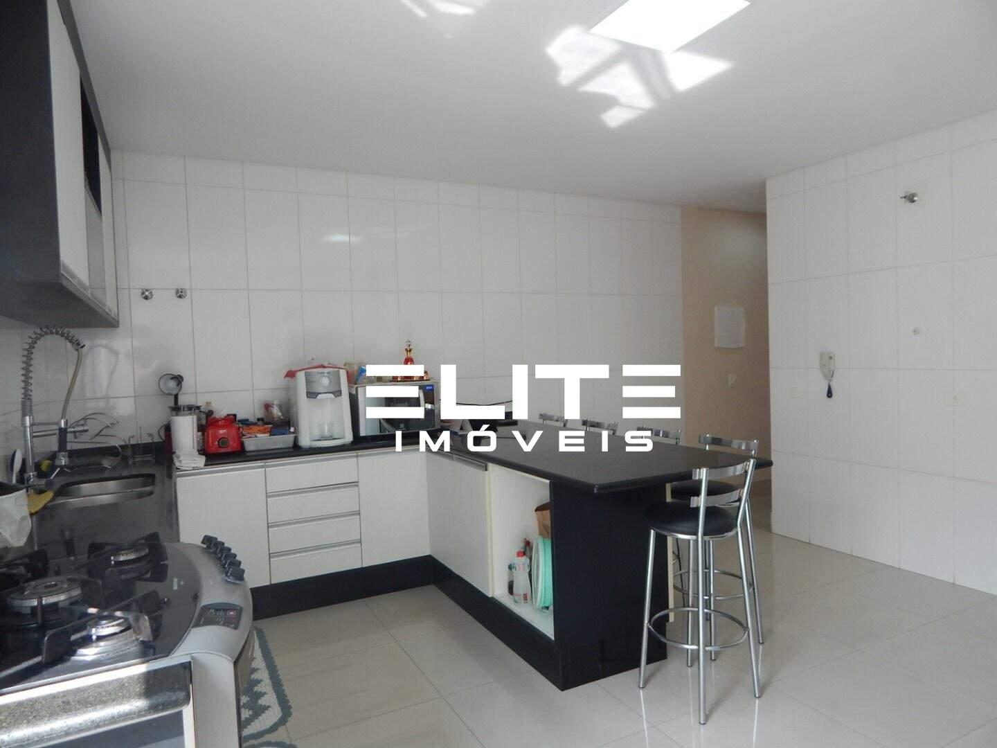 Sobrado à venda no Jardim Iracema: 