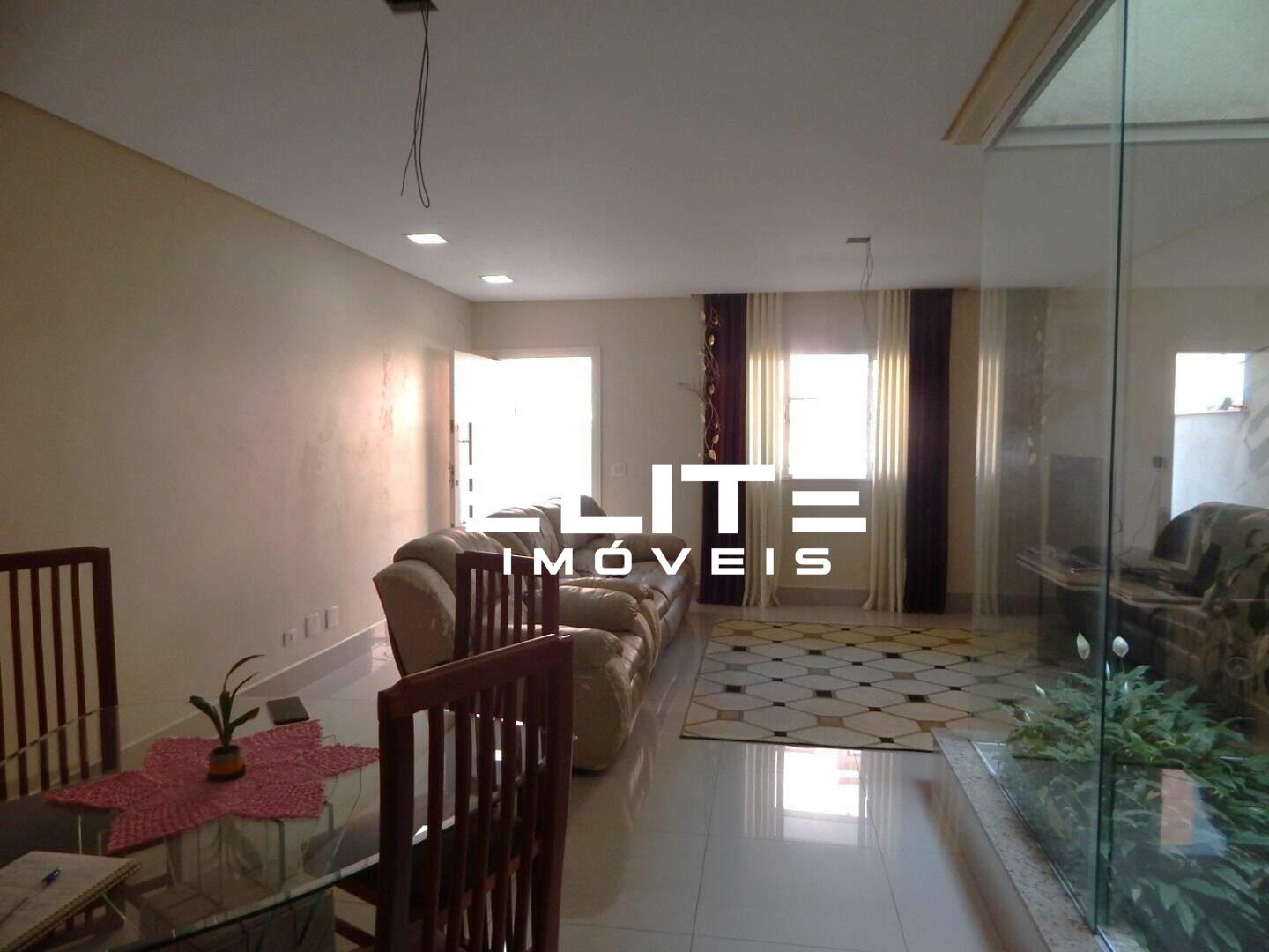 Sobrado à venda no Jardim Iracema: 