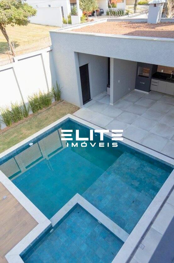 Sobrado à venda no Condomínio Mont Blanc: 