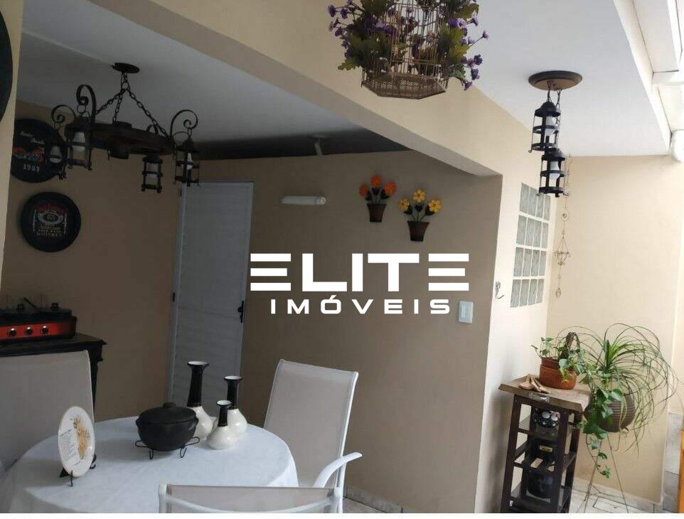 Sobrado à venda no Parque Jaçatuba: 