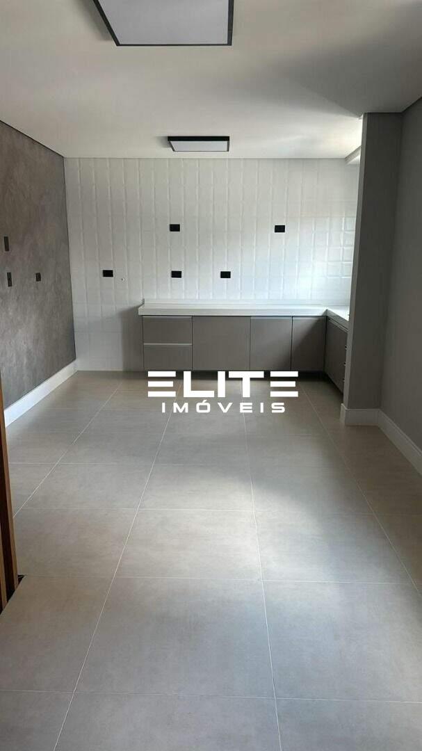 Sobrado à venda no Vila Alzira: 