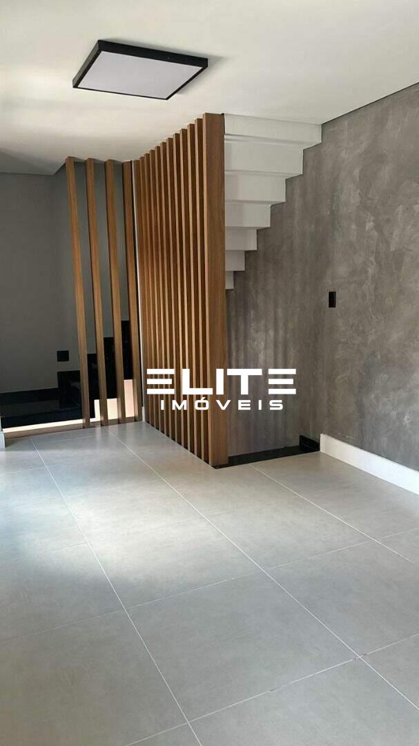 Sobrado à venda no Vila Alzira: 