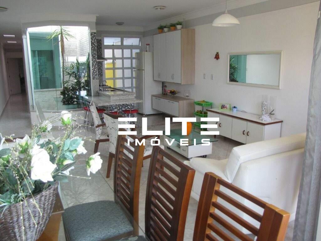 Sobrado à venda no Paraíso: 