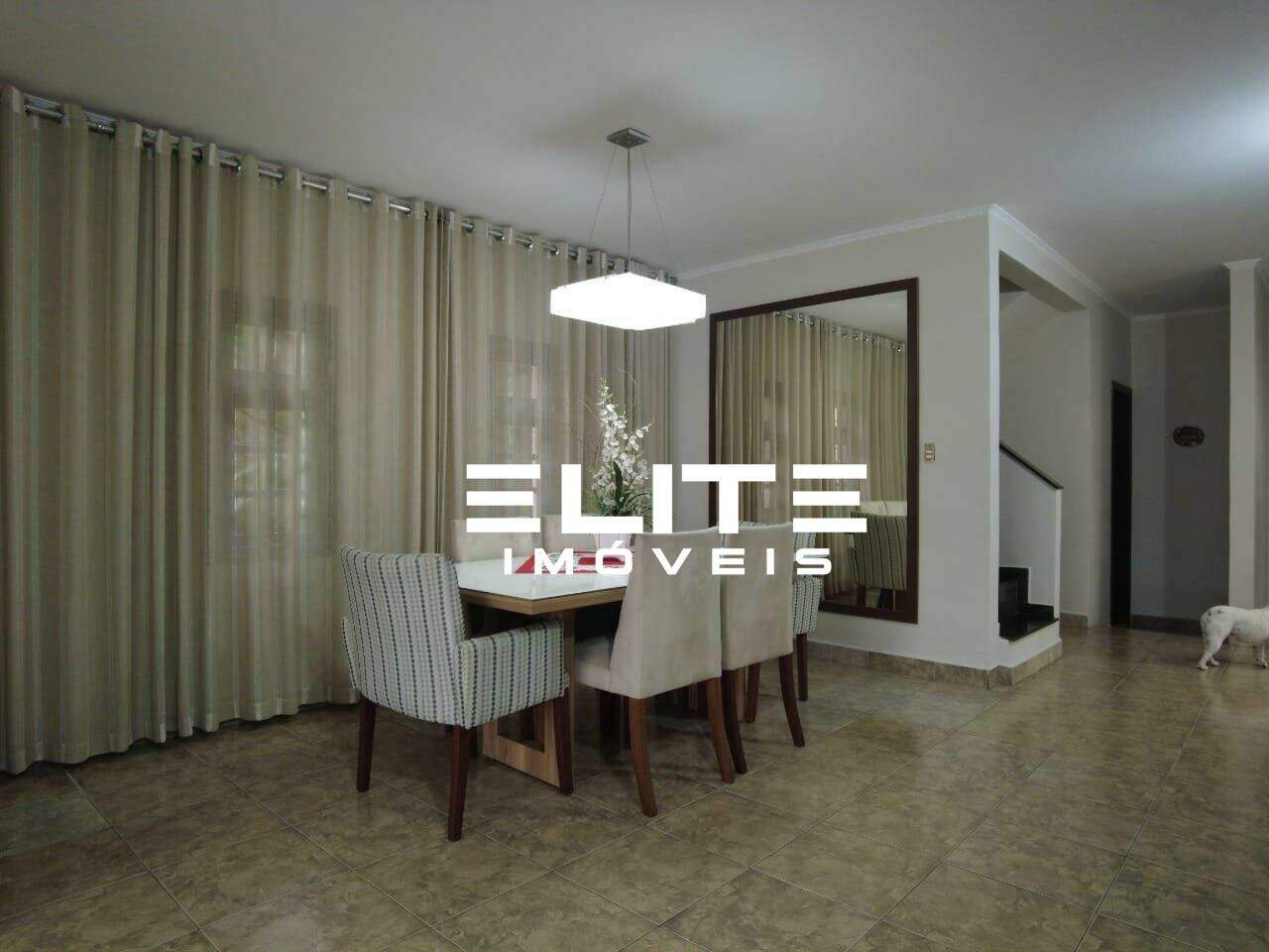 Sobrado à venda no Vila Lucinda: 