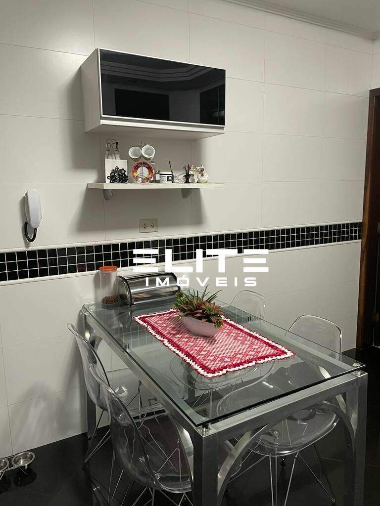 Sobrado à venda no Santa Maria: 