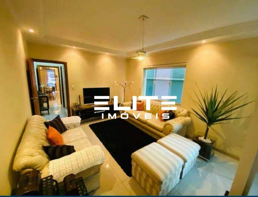 Sobrado à venda no Bairro Jardim: 