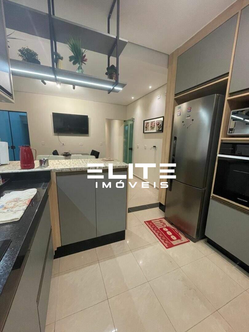 Sobrado à venda no Vila Camilópolis: 