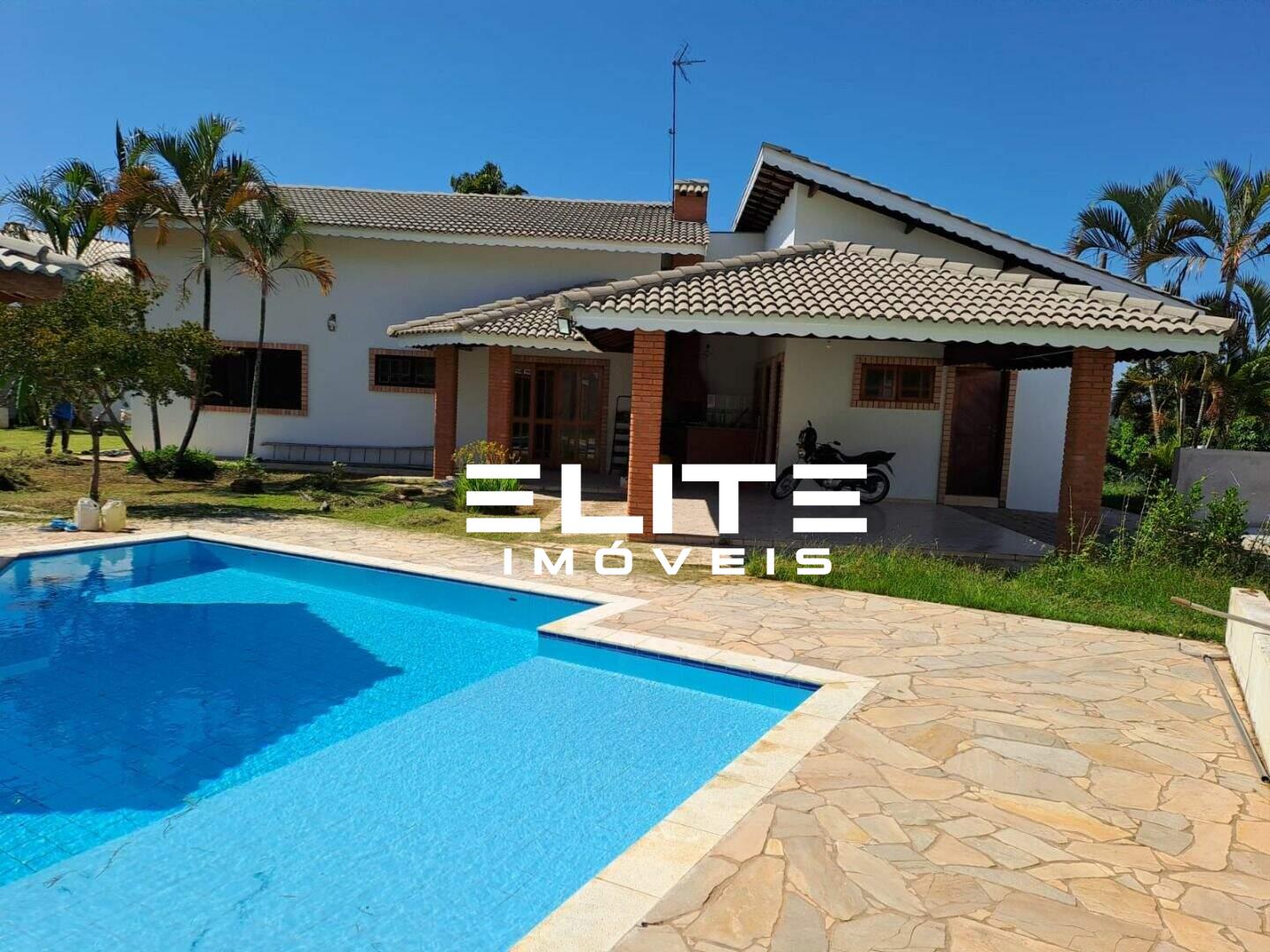 Casa à venda no Parque Village Castelo: 