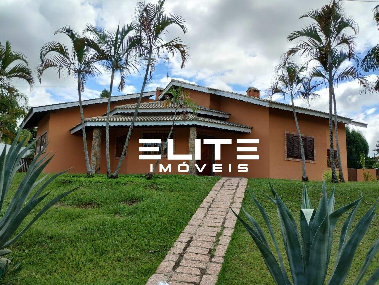 Casa à venda no Parque Village Castelo: 