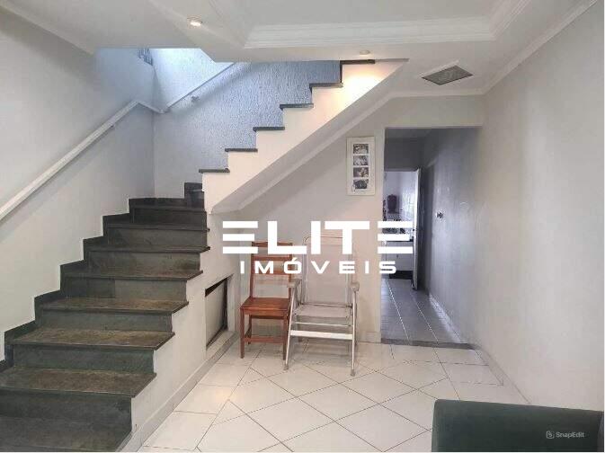 Sobrado à venda no Vila Aquilino: 