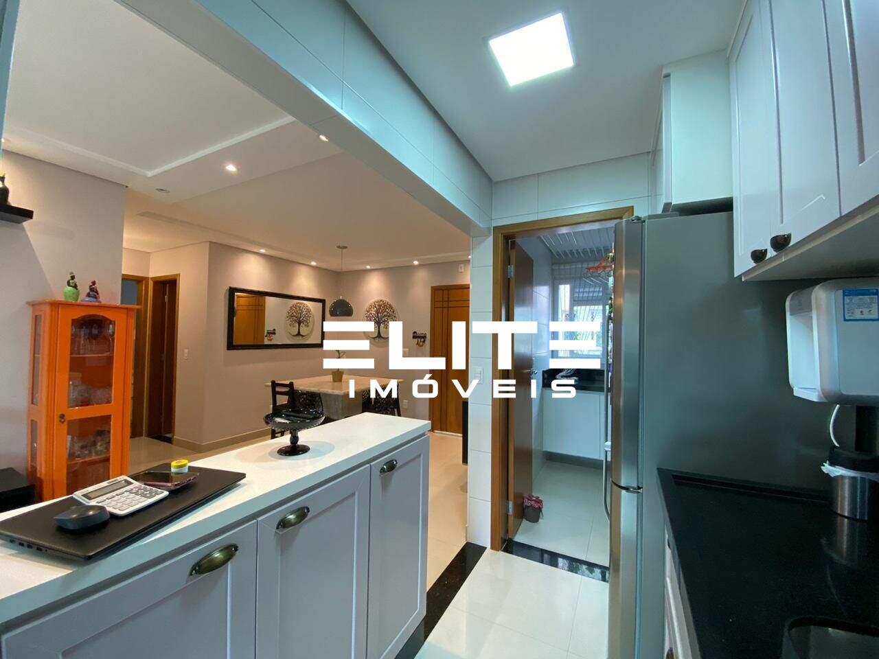 Apartamento à venda no Jardim Hollywood: 