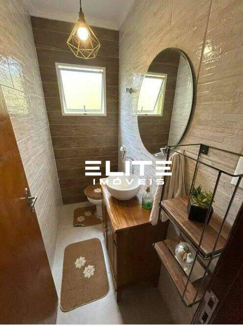 Sobrado à venda no Jardim Santo Antônio: 