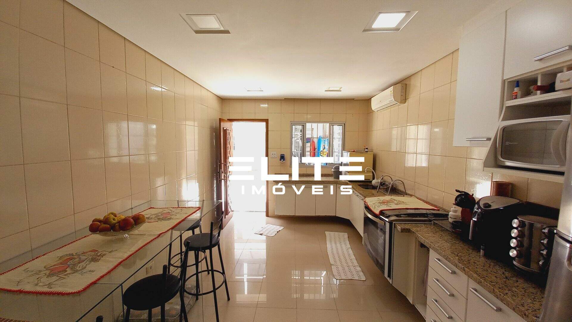 Casa à venda no Paraíso: 