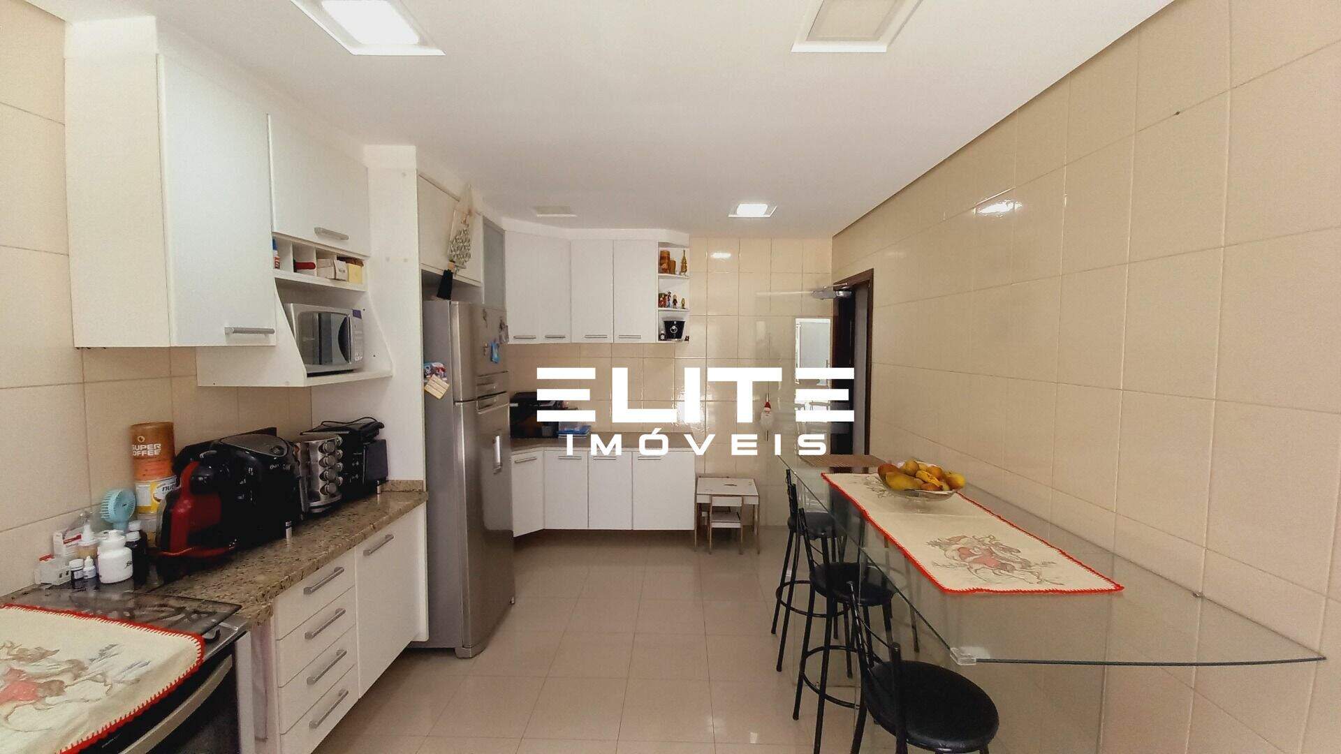 Casa à venda no Paraíso: 