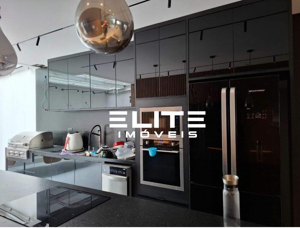 Sobrado à venda no Parque São Pedro: 