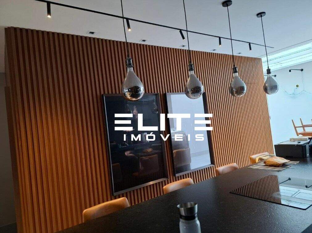 Sobrado à venda no Parque São Pedro: 