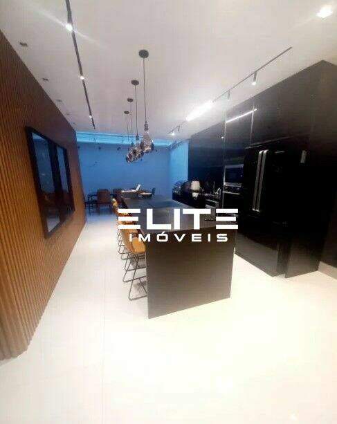 Sobrado à venda no Parque São Pedro: 