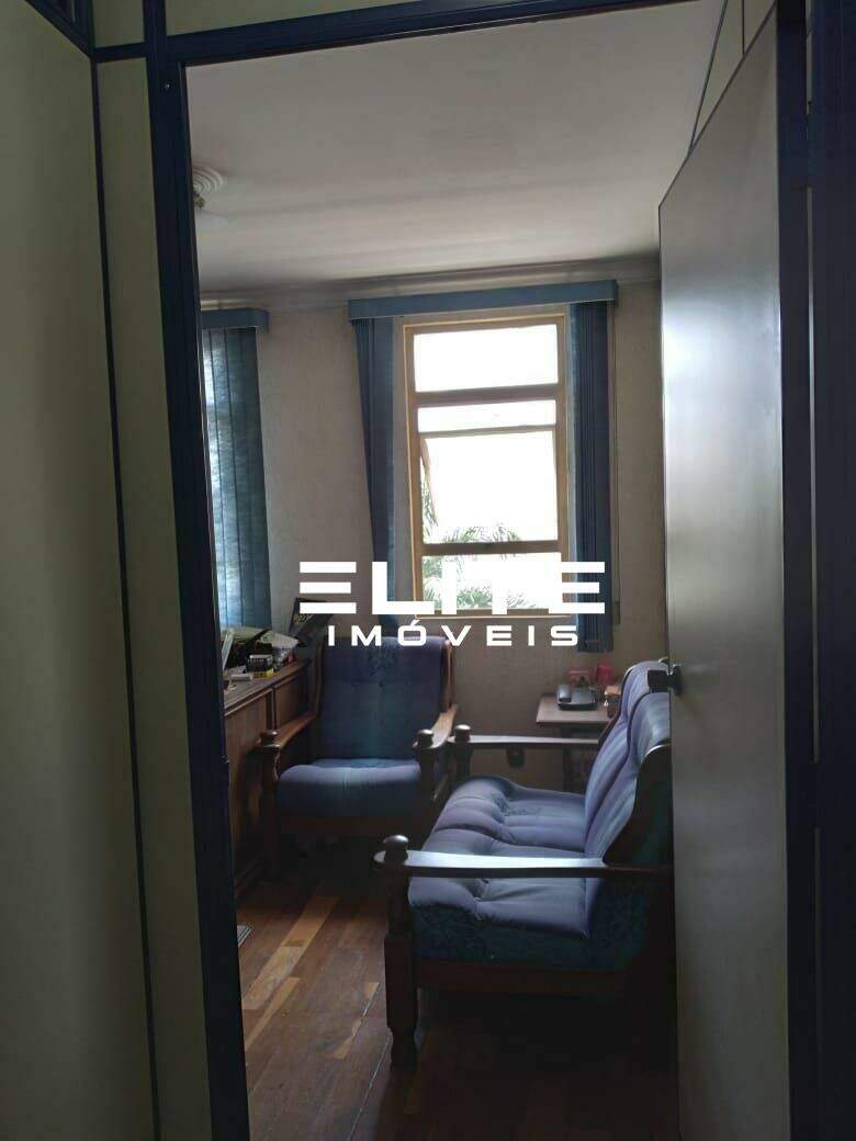 Sala à venda no Centro: 