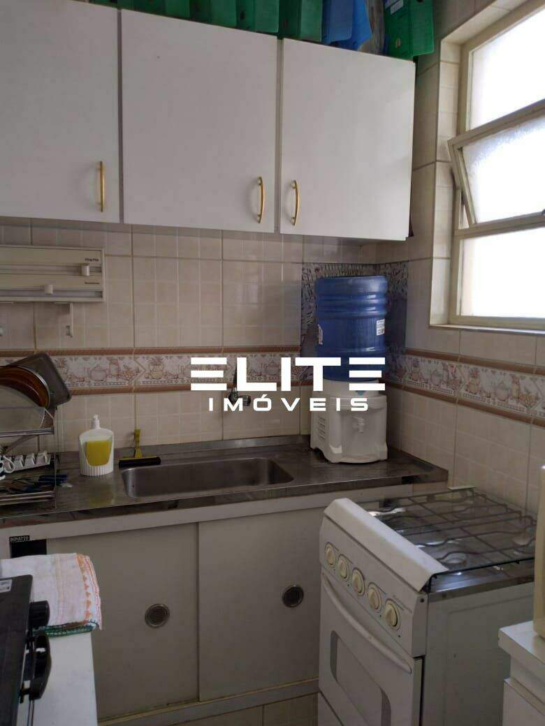 Sala à venda no Centro: 