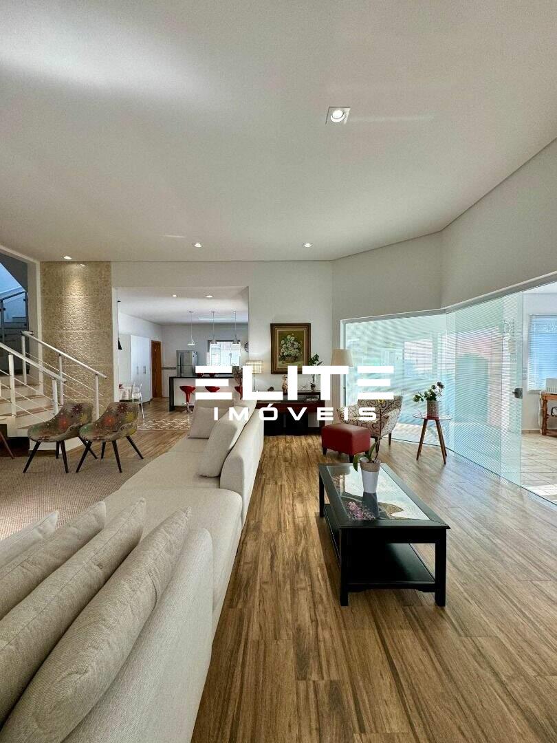 Sobrado à venda no Condomínio Jardim Flamboyan: 