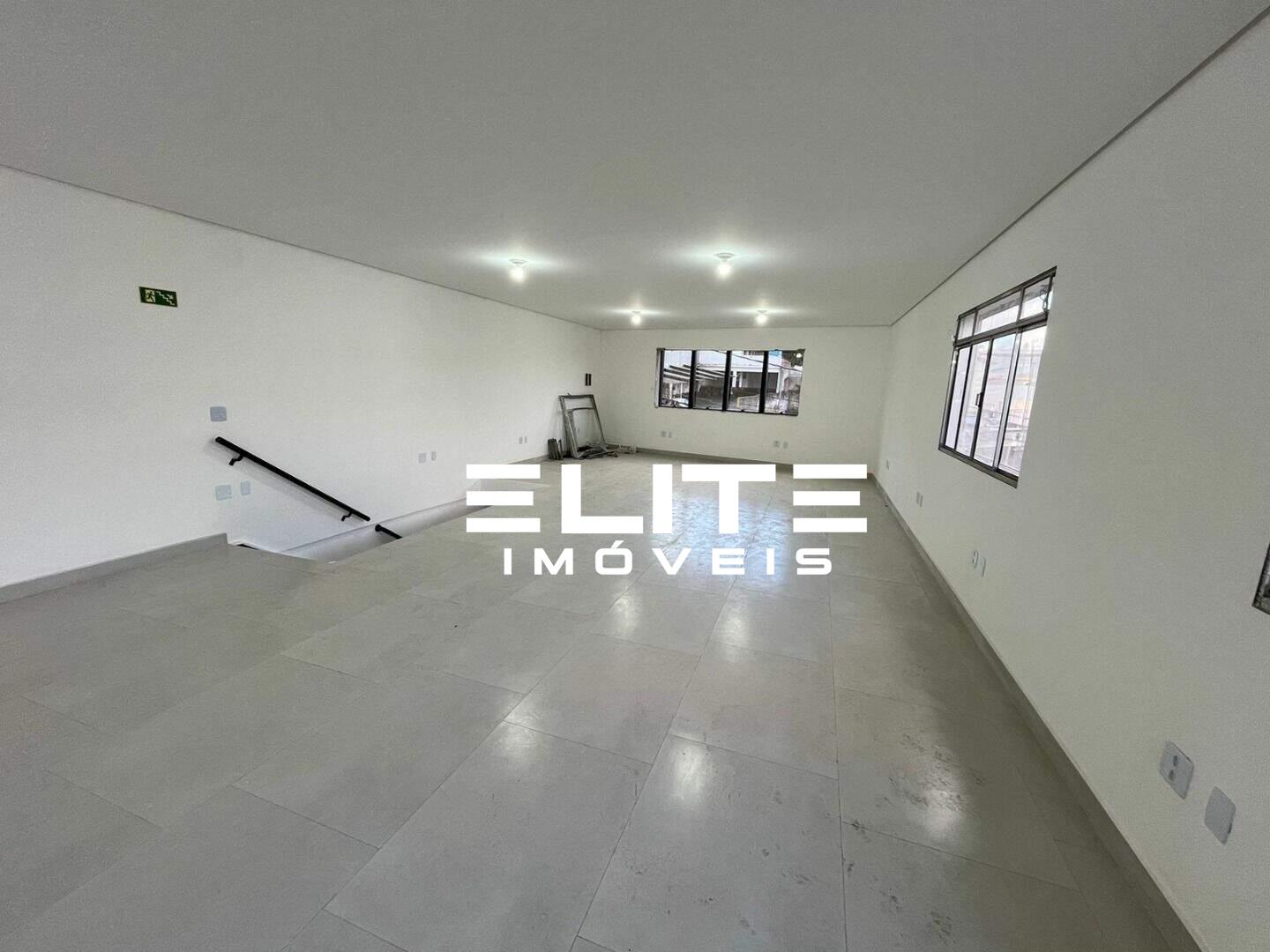 Salão à venda no Cerâmica: 