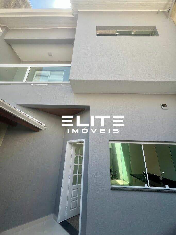 Sobrado à venda no Parque Bandeirante: 