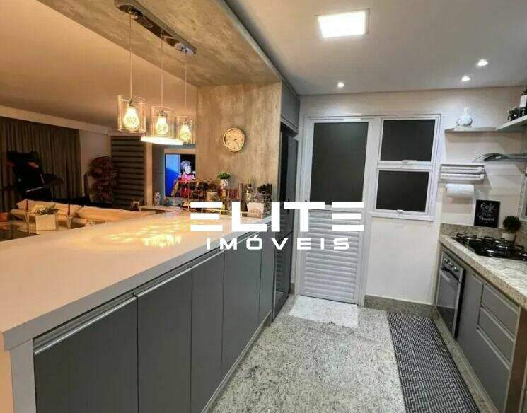 Sobrado à venda no Bairro Jardim: 