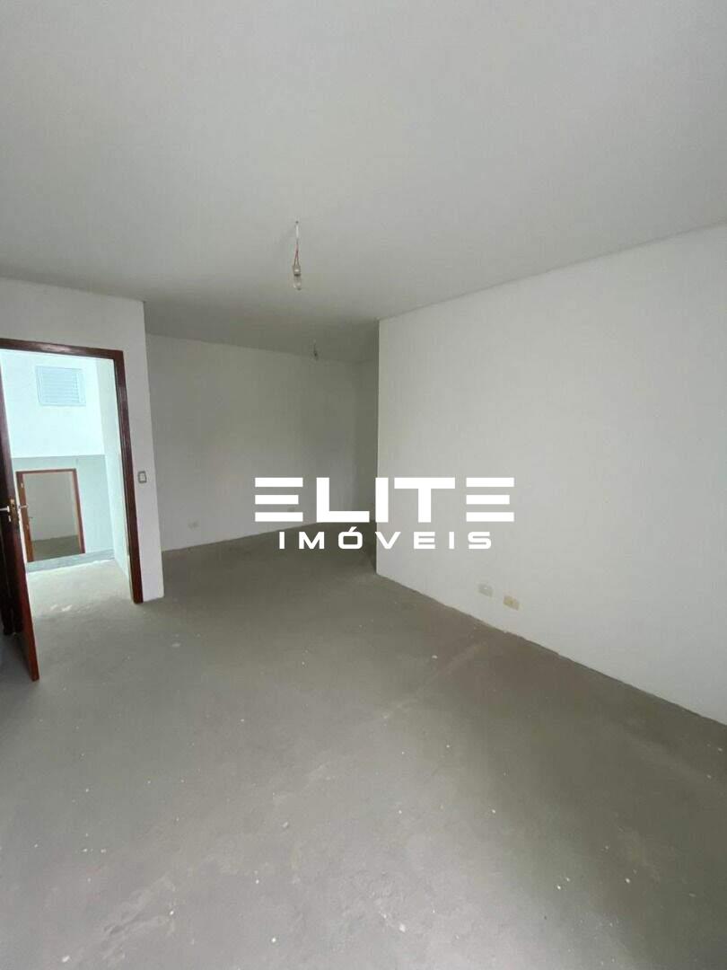 Sobrado à venda no Vila Pinheirinho: 