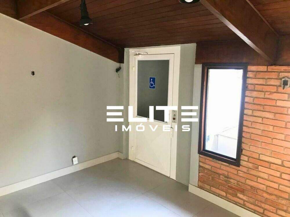 Casa à venda no Centro: 