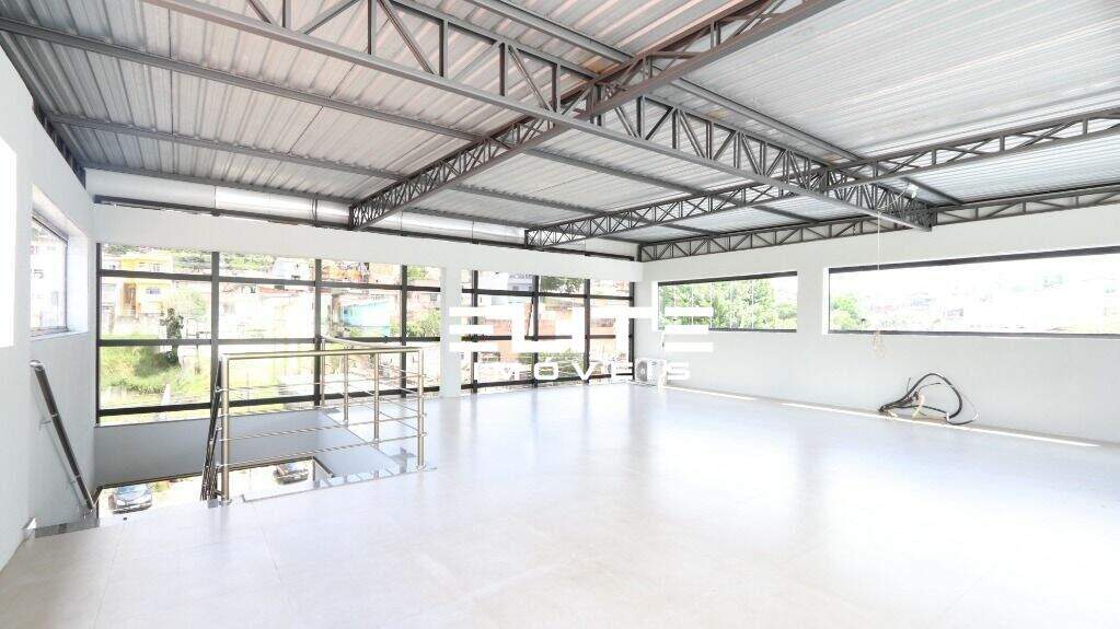 Galpão à venda no Parque Jaçatuba: 