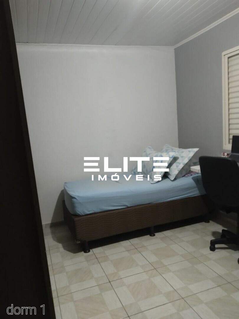 Casa à venda no Vila Scarpelli: 