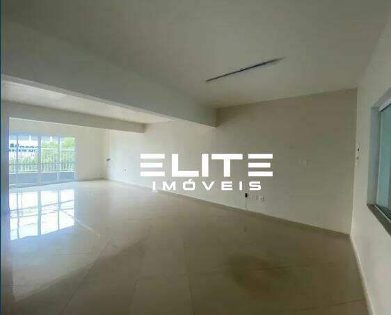 Sobrado à venda no Centro: 