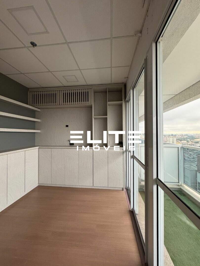 Sala à venda no Vila Baeta Neves: 