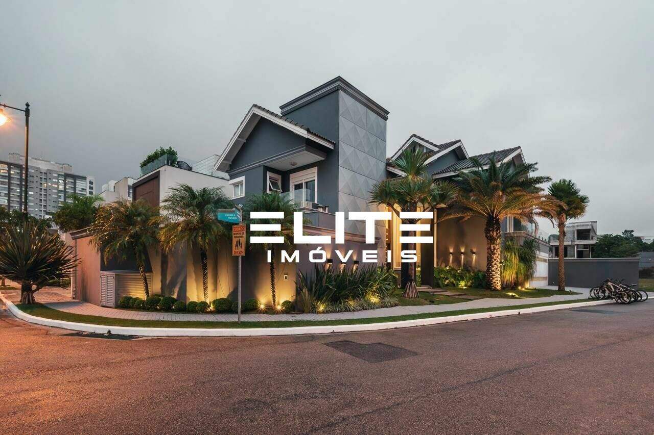 Sobrado à venda no Cerâmica: 