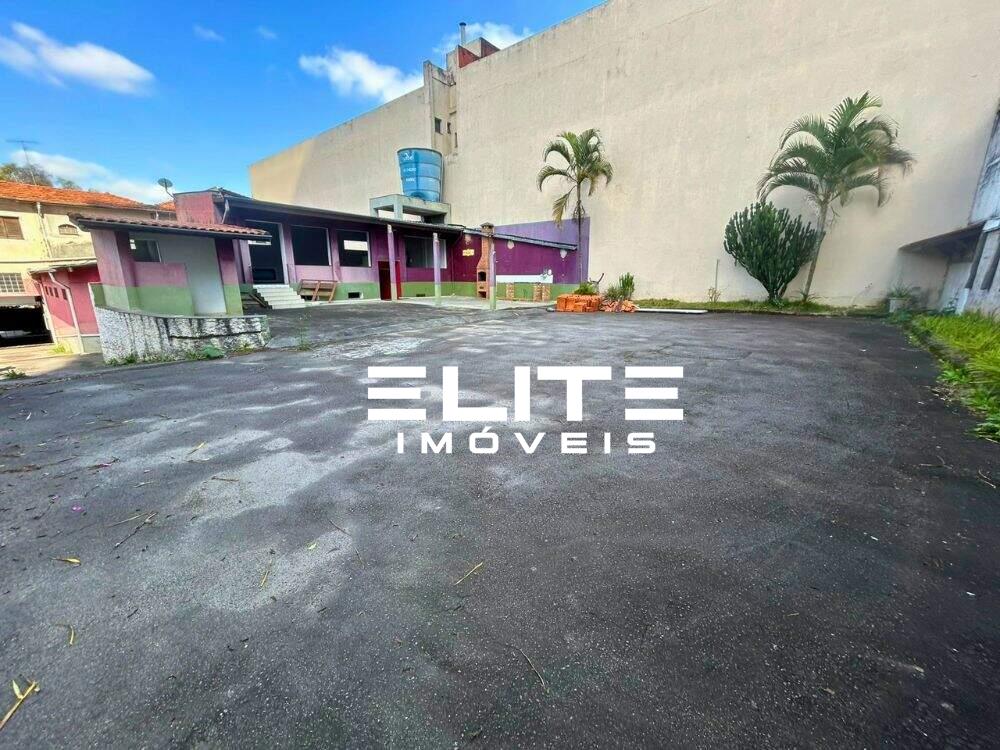 Prédio à venda no Bairro Jardim: 