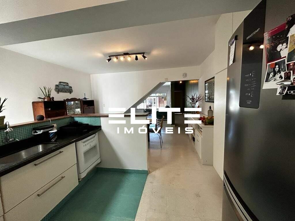 Sobrado à venda no Vila Gilda: 