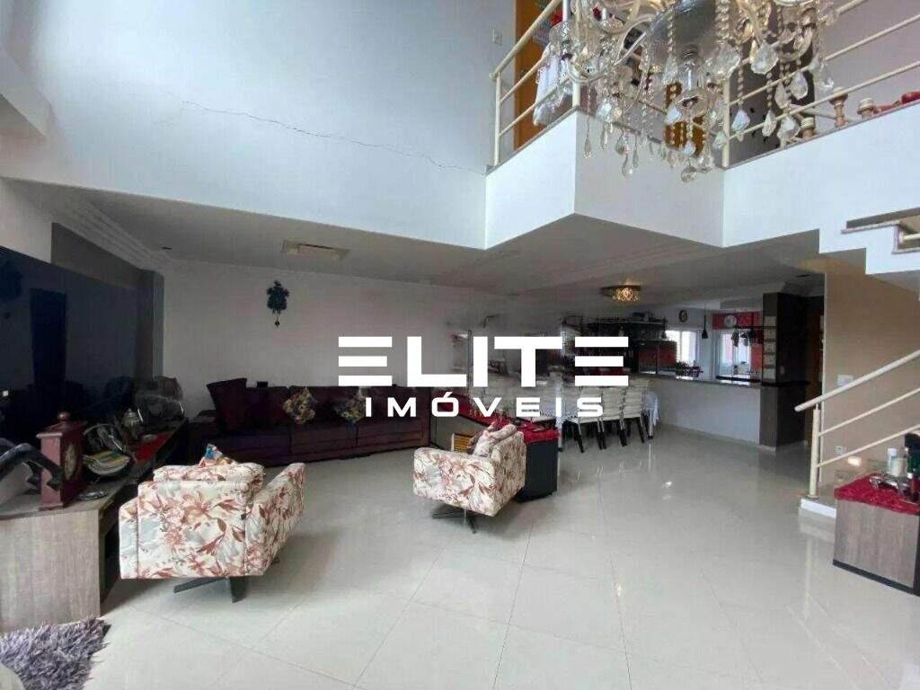 Cobertura à venda no Bairro Jardim: 