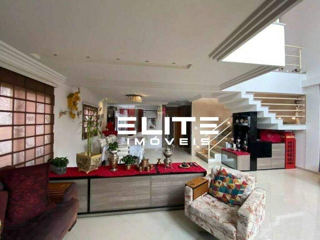 Cobertura à venda no Bairro Jardim: 