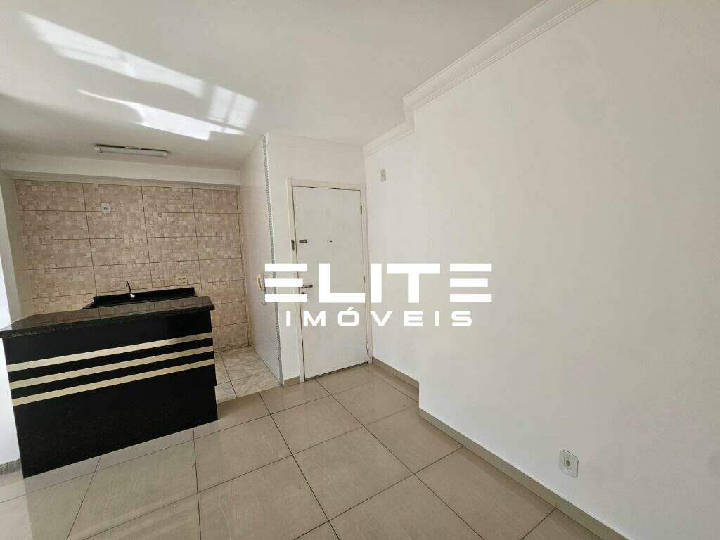 Apartamento à venda no Vila Alzira: 
