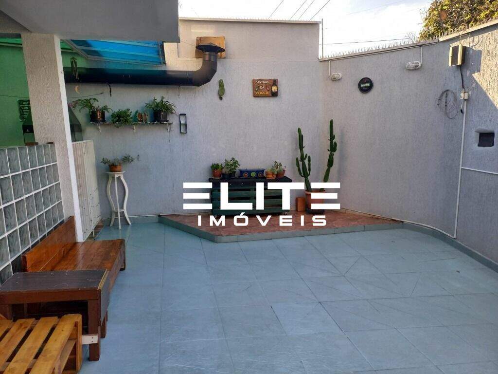 Sobrado à venda no Santa Maria: 